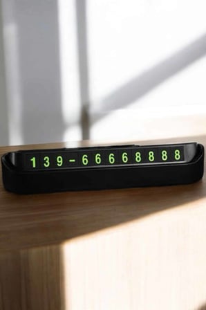 Araç İçi Numaratör Numaralık Torpido Üstü Açılır Kapanır Telefon Numarası Bırakma - Lisinya