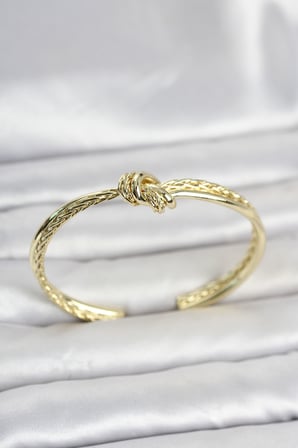 Gold Renk Düğüm Model Pirinç Kadın Bileklik - Lisinya