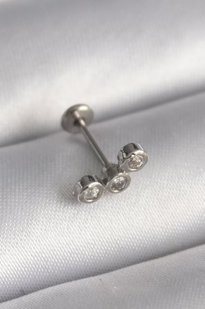 316L Çelik Gümüş Renk Zirkon Taşlı Tragus Piercing - Lisinya