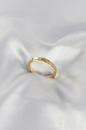 Pirinç Gold Renk Yıldız Detaylı Alyans Model Kadın Yüzük - Lisinya