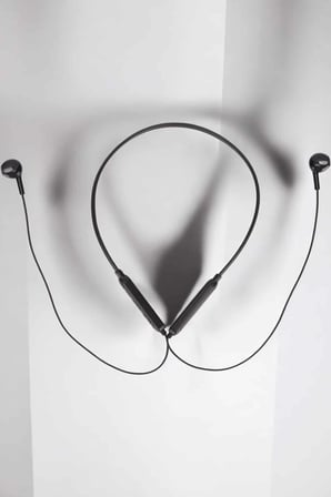 Yeni Nesil Bluetooth Kulaklık Kablolu Kulak İçi Dijital Göstergeli - Lisinya
