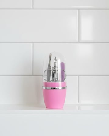 Tırnak Bakım Manikür Pedikür Seti 4 Parça Pembe Pratik Günlük Kullanım - Lisinya