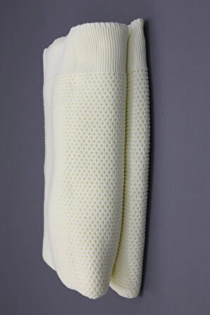 Liva Yumuşak Örgü Battaniye Düz Çift Kişilik 200x220 cm Krem | Akrilik Yatak Örtüsü – Dekoratif Şal