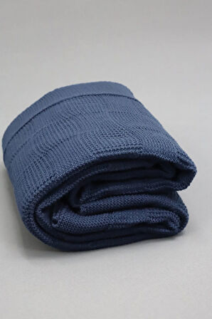 Yumuşak Örgü Battaniye Karo 130x170 cm İndigo | Tek Kişilik TV Battaniyesi – Dekoratif ve Hafif