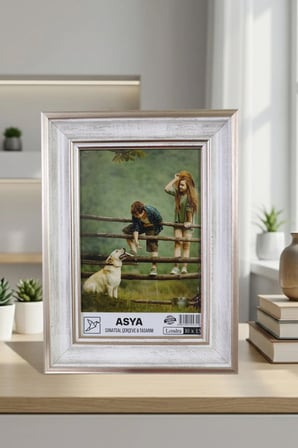 Dekoratif 3'lü Set Karışık Antik Desenli 10x15 Ayaklı Plastik Fotoğraf Çerçevesi