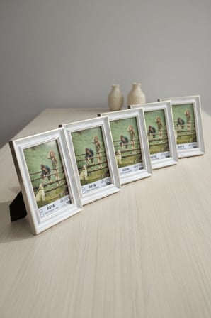 Dekoratif 5'li Set Antik Desenli Gümüş 13x18 Ayaklı Plastik Fotoğraf Çerçevesi