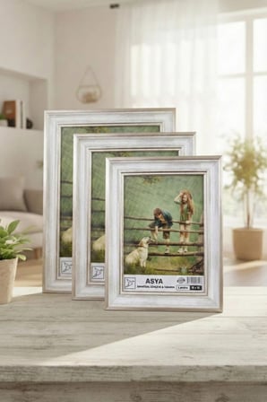 Dekoratif 3'lü Set Antik Desenli Gümüş 10x15 - 13x18 - 15x21 Ayaklı Plastik Fotoğraf Çerçevesi