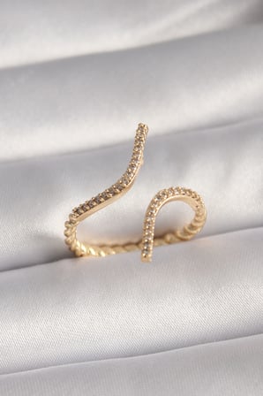 Pirinç Gold Renk Zirkon Taşlı Kadın Yüzük - Lisinya