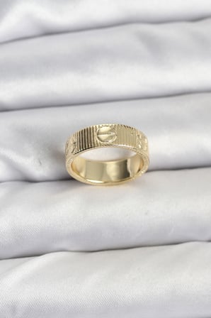 Gold Renk Model Kadın Yüzük - Lisinya