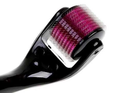 Dermaroller Titanyum 540 İğneli 0.5mm ( Lisinya )