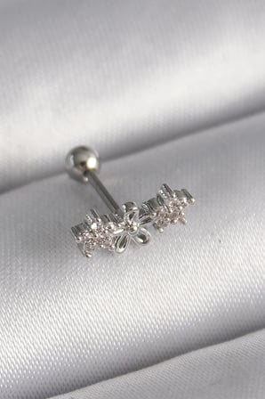 316L Çelik Gümüş Renk Zirkon Taşlı Çiçek Tragus Piercing - Lisinya