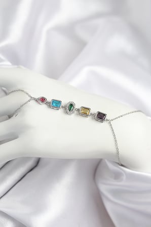 Pirinç Renkli Zirkon Taşlı Model Gümüş Renk Şahmeran - Lisinya