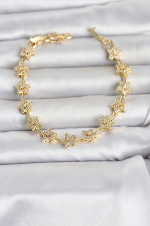 Pirinç Gold Renk Zirkon Taşlı Sıralı Yıldız Model Kadın Bileklik - Lisinya