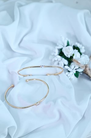 Gold Renk Kelepçe Model Zirkon Taşlı Çelik Bileklik Kaliteli
