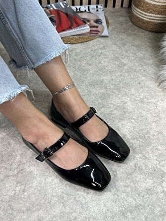 Günlük Kadın Babet Oval Burunlu Sade Şık Alçak Topuklu Tokalı Hafif Rahat Ayakkabı M-506