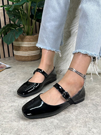 Günlük Kadın Babet Oval Burunlu Sade Şık Alçak Topuklu Tokalı Hafif Rahat Ayakkabı M-506