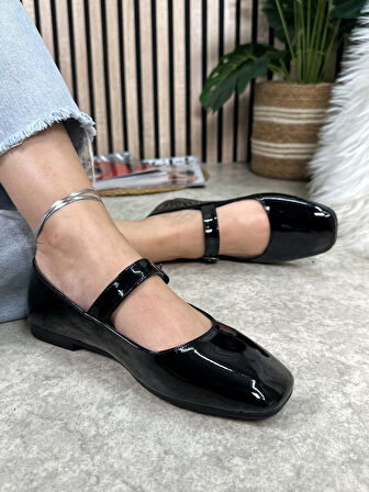 Günlük Kadın Babet Oval Burunlu Sade Şık Alçak Topuklu Tokalı Hafif Rahat Ayakkabı M-506