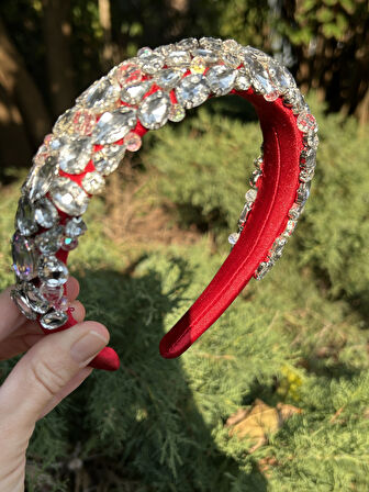 BYM666 Yılbaşı Cam Taşlı Kırmızı Abiye Kadın Kına Tacı Saç Aksesuarı