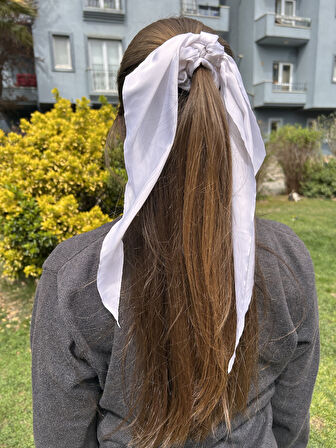 Saten Kadın Fular Model Beyaz Lastikli Saç Tokası