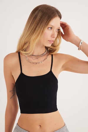 Kadın Slim Fit Dar Kesim İnce Askılı U Yaka Siyah Crop Atlet