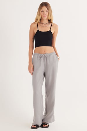 Kadın Slim Fit Dar Kesim İnce Askılı U Yaka Siyah Crop Atlet