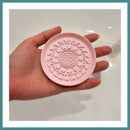 Bezos 3D Baskı Makyaj Fırçası Temizleme Pedi - Desenli Aparat-Pembe MAC