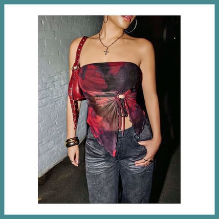 Trendexa Kadın Siyah Crop Önden Halka Büzgü detaylı 5098 · BEDEN: L/XL · RENK: SİYAH MAC