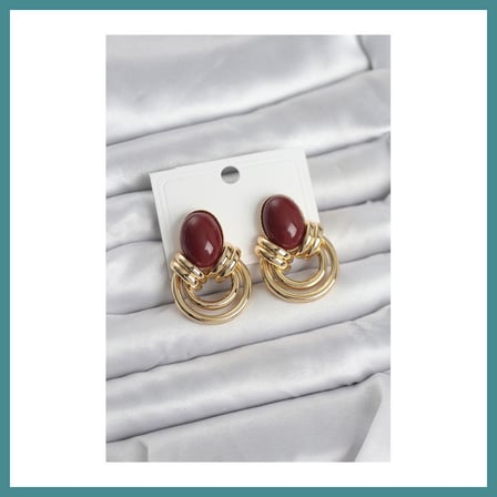 Trendexa Pirinç Gold Renk Bordo Taşlı Vintage Kadın Küpe MAC