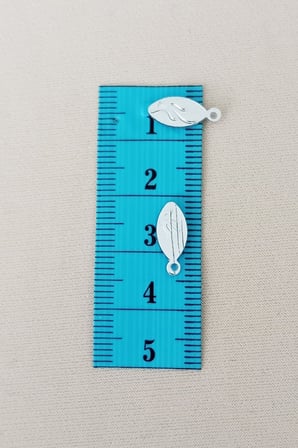 Oya Abiye Bileklik Kolye Pleksi Metalik Plastik Pul Gümüş Renk 24 Gram 330 Adet - Bnc575