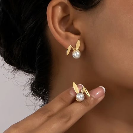 Altın Renk Tavşan Kulak Tasarımlı İnci Küpe | Kadın Çelik Takı, Minimalist ve Şık Model