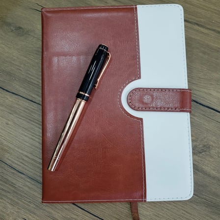Şık Deri Defter ve Metal Kalem Seti Öğretmenler Günü Hediyesi