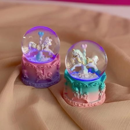 Işıklı Unicorn Kar Küresi 7 cm Mini Boy Hediye