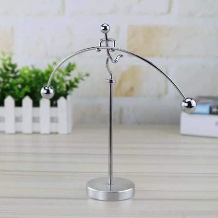 Şık Tasarımlı Newton Denge Adam 18 cm Dekoratif Ürün