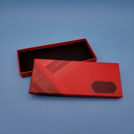 Şık Kırmızı Kalem Kutusu 17 cm x 7.5 cm x 2.3 cm Hediye