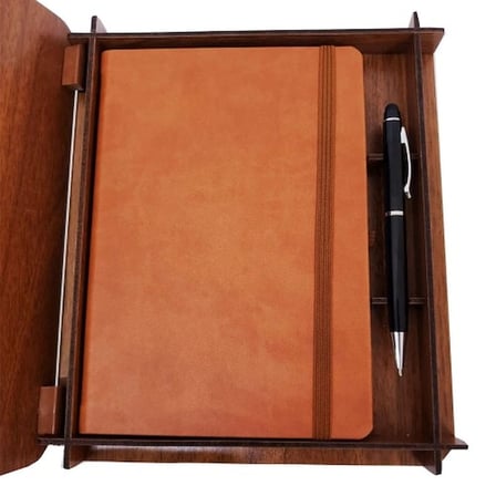 Şık Deri Defter ve Metal Kalem Seti Ahşap Kutu ile
