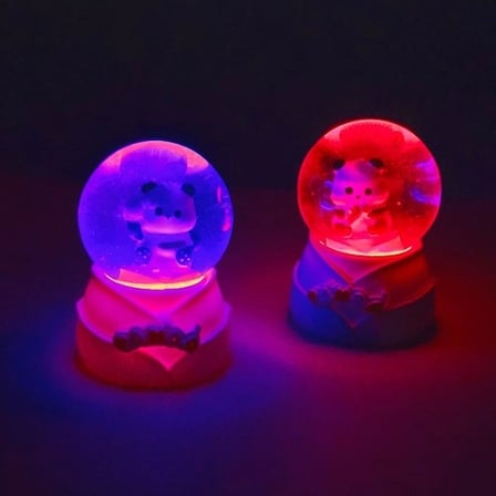 Sevimli Panda Işıklı Kar Küresi 10 cm Dekoratif