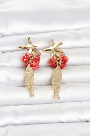 Deniz Yıldızı ve Balık Detaylı Kırmızı Taşlı Renk Kadın Küpe