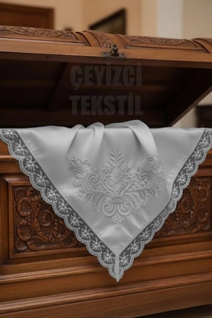 Fransız Güpürlü Işlemeli, Çeyizlik Saten Lüks Bohça, Nişan Bohçası