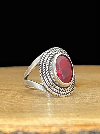 925 Ayar Gümüş Oval Yakut Taş Otantik Üst Kalite Kadın Yüzük