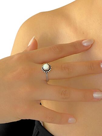 925 Gümüş El Üretimi Otantik Minimal Doğal Beyaz Opal Taş Yüzük