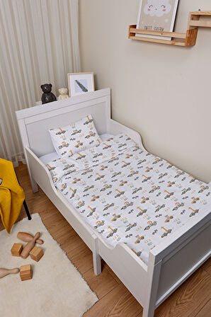 Organik Bebek Boy Nevresim Takımı (100x150) - Minik Yarışçılar