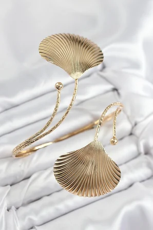 Bileklik Pirinç İstiridye Model Gold Renk Kadın Pazu