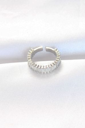 Sıralı Baget Taşlı Silver Renk Ayarlanabilir Yüzük 5886