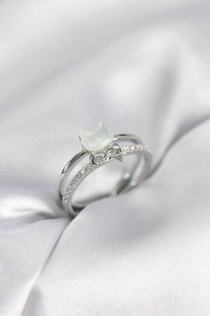 Gümüş Renk Sedefli Kedi Model Fiyonklu Zirkon Taşlı Kadın Yüzük 5886