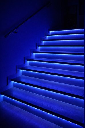 1 ADET 5 METRE ŞERİT LED 4 FARKLI RENK ŞEÇENEĞİ (TRAFOSUZ ÇALIŞMAZ)