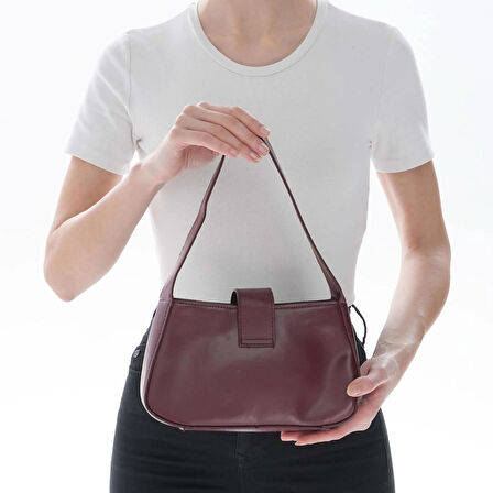 Bordo Toka Detaylı Vintage Stil Kısa Askılı Baget Çanta