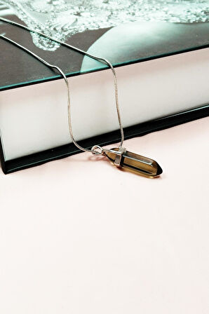 Dumanlı Kuvars Doğal Taşı Zincirli El Yapımı Kolye Uç: 3 cm Zincir: 20 cm Kutulu