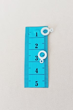 Oya Abiye Bileklik Kolye Pleksi Metalik Plastik Pul Gümüş Renk 8 gram 70 adet - BNC510