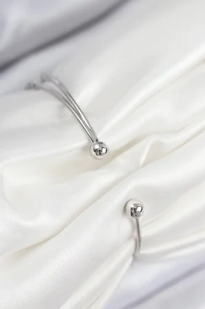 Mey İthalat® Pirinç Zirkon Taşlı Kelebek Model Gümüş Renk Kadın Bileklik