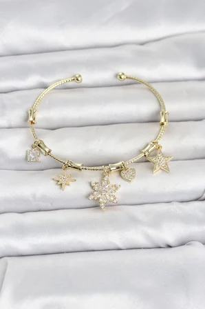 Mey İthalat® Pirinç Gold Renk Lotus Detay Charmlı Kadın Bileklik